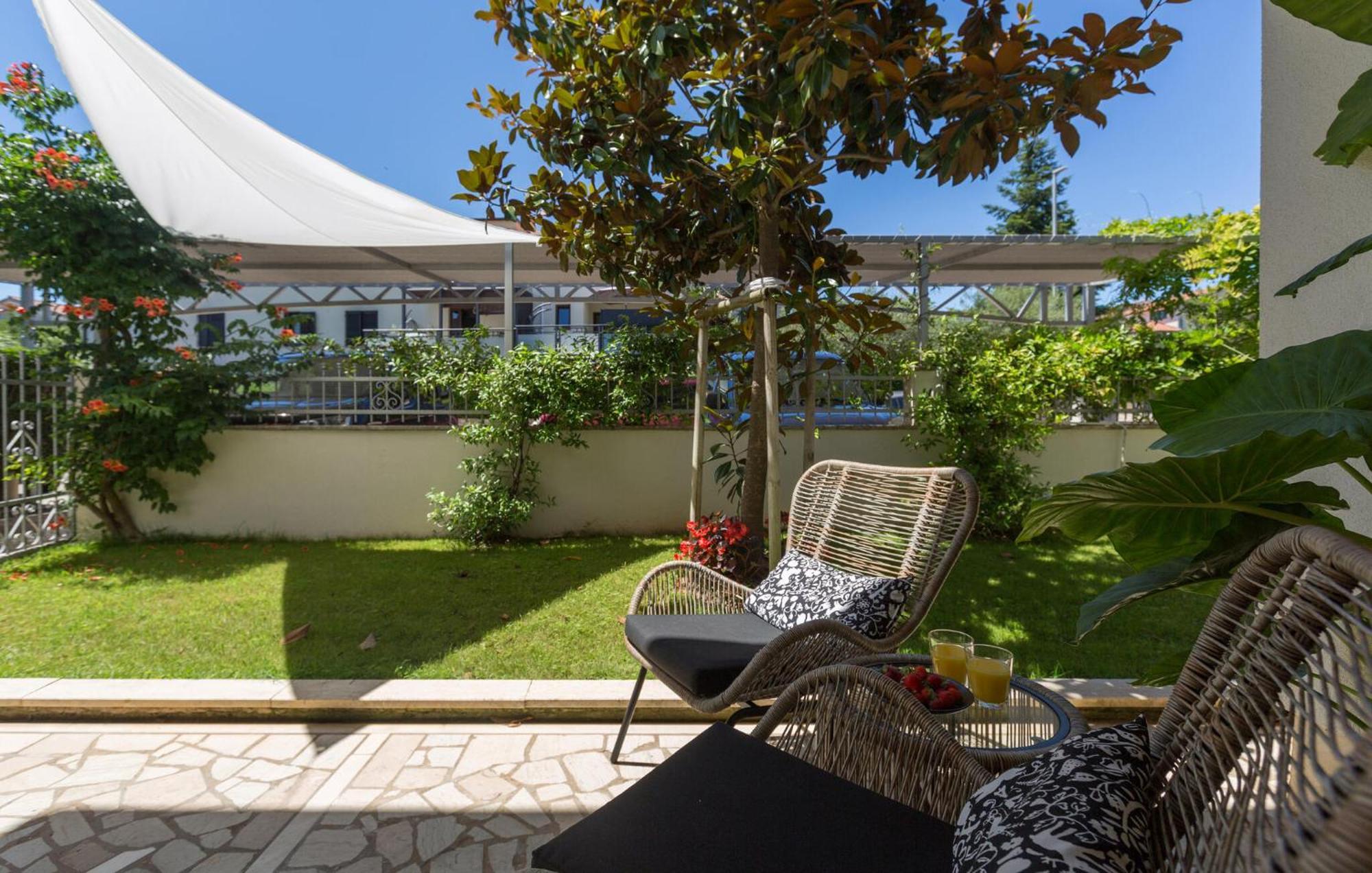 1 Bedroom Beautiful Apartment In Porec Exterior photo