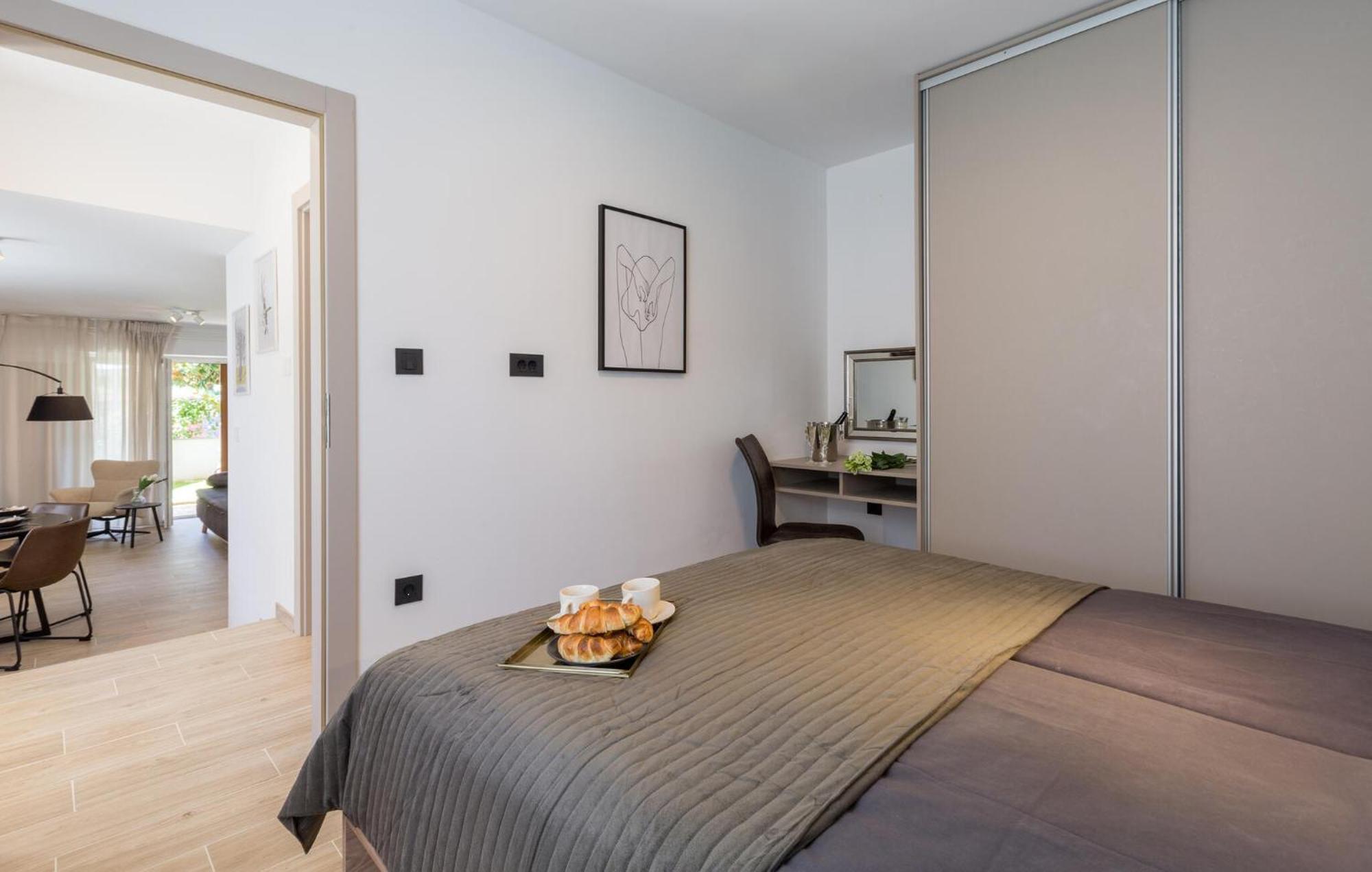 1 Bedroom Beautiful Apartment In Porec Exterior photo