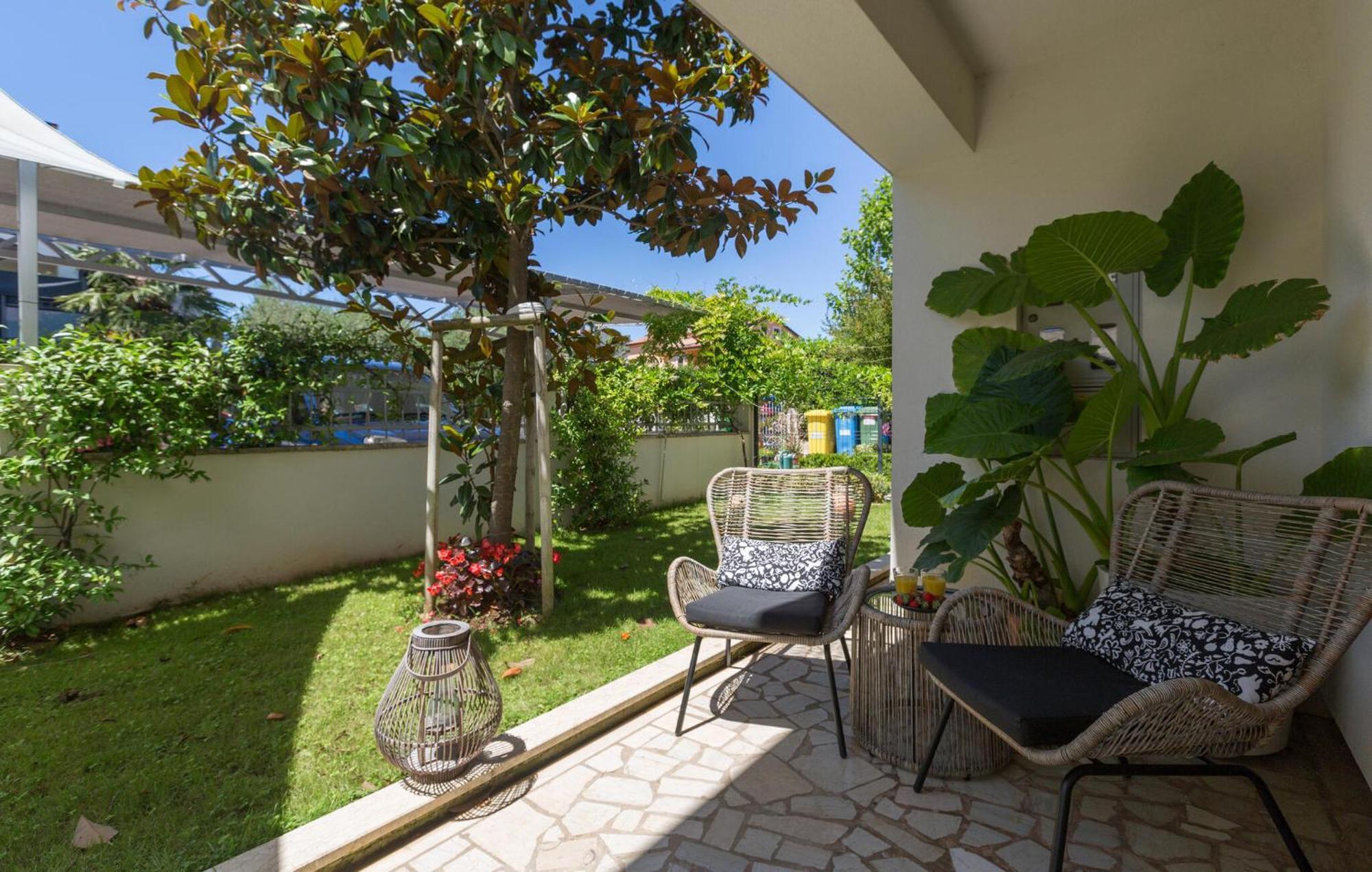 1 Bedroom Beautiful Apartment In Porec Exterior photo