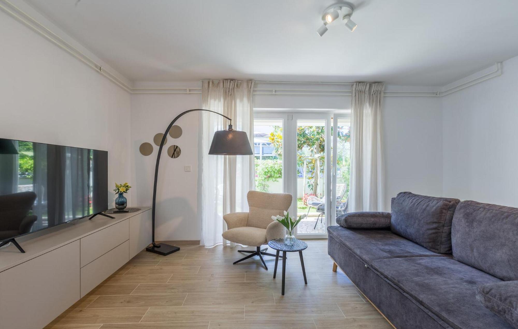 1 Bedroom Beautiful Apartment In Porec Exterior photo