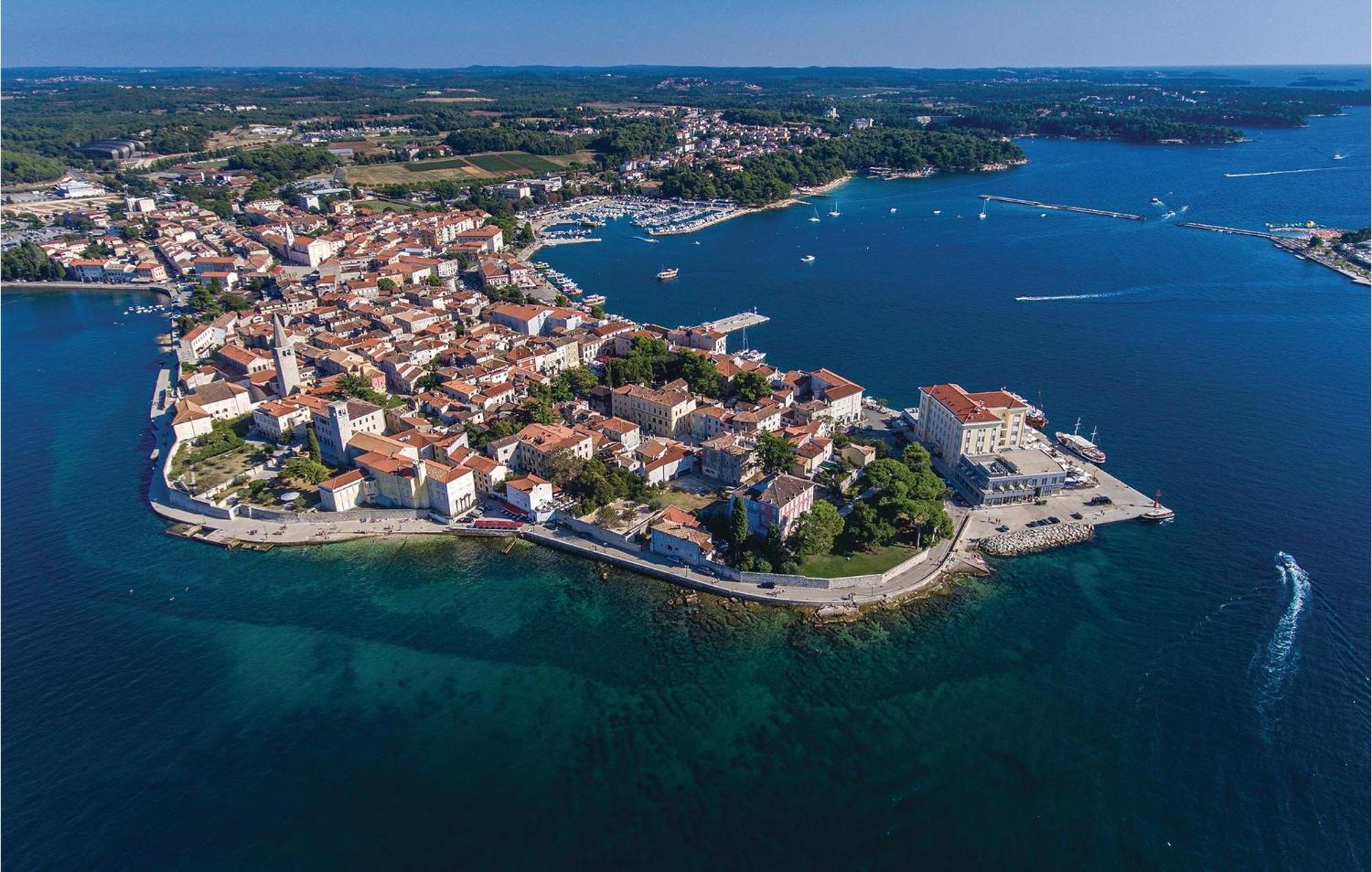 1 Bedroom Beautiful Apartment In Porec Exterior photo